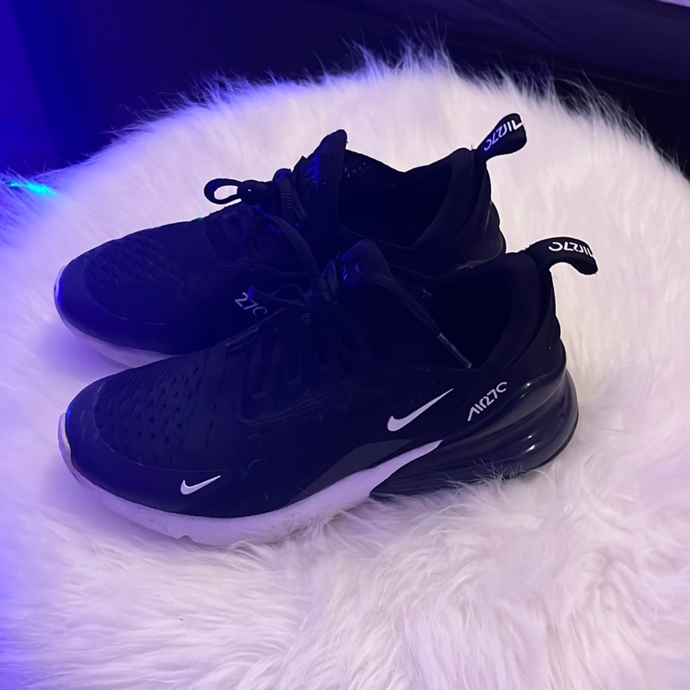 black air max 270s